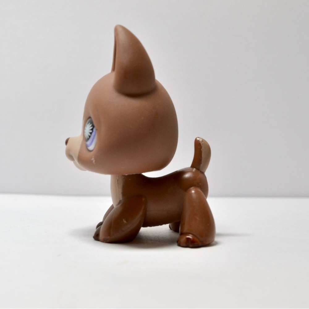 Littlest Pet Shop # 867 Brown Happiest German Shepherd Dog Purple Sun Eyes - Picture 3 of 8